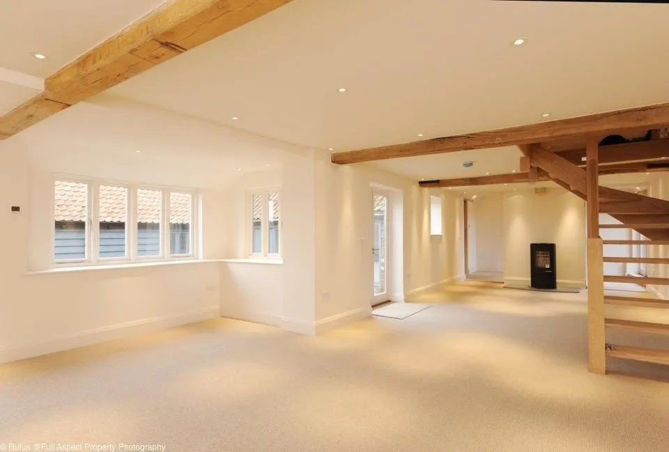 Elm Farm Barn 2 06
