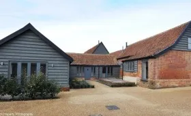 Elm Farm Barn 2
