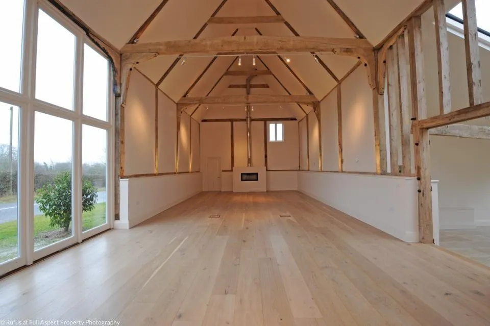 Elm Farm Barn02