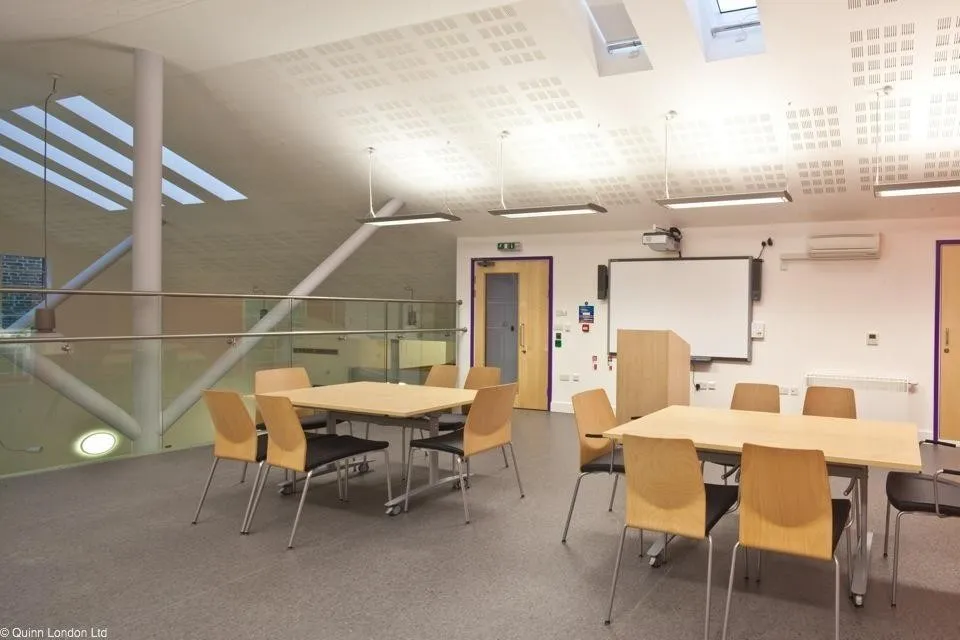 Earls Court Health Hub 02
